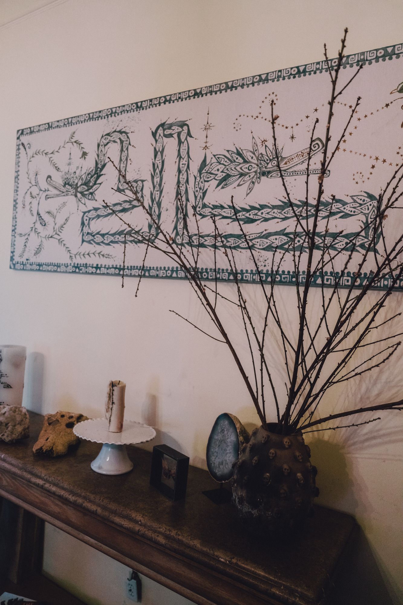 Scroll detail with branches